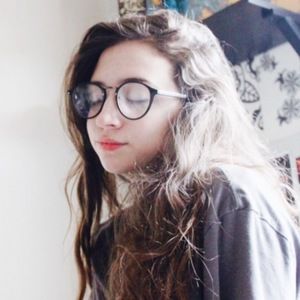 Meet your Posher, Lily