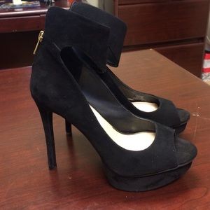 Jessica Simpson platform heels