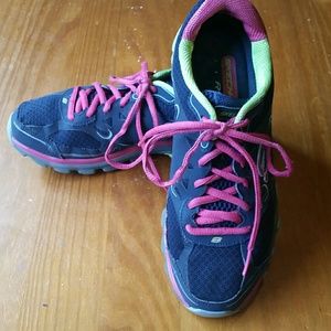 Skechers skech-cool with memory foam size 7