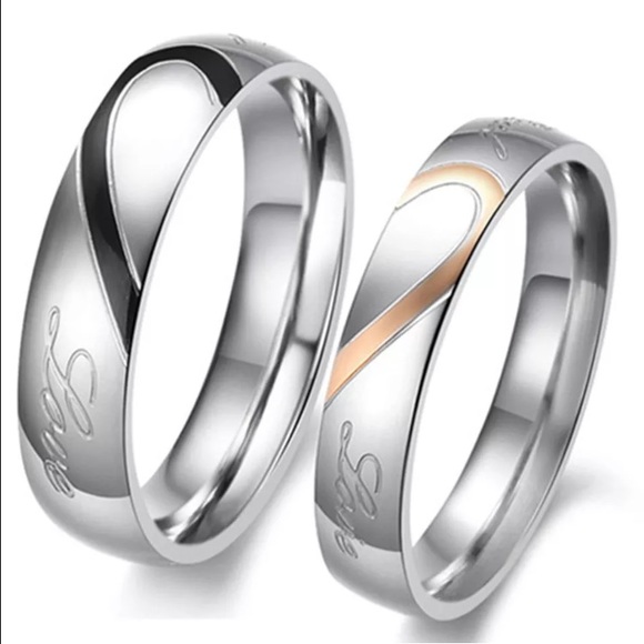 Sale alert!Beautiful  "real love" couples ring set