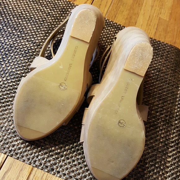 Major CRUSH taupe wedges! - Picture 4 of 4
