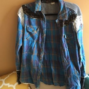 Buckle Top - Flannel