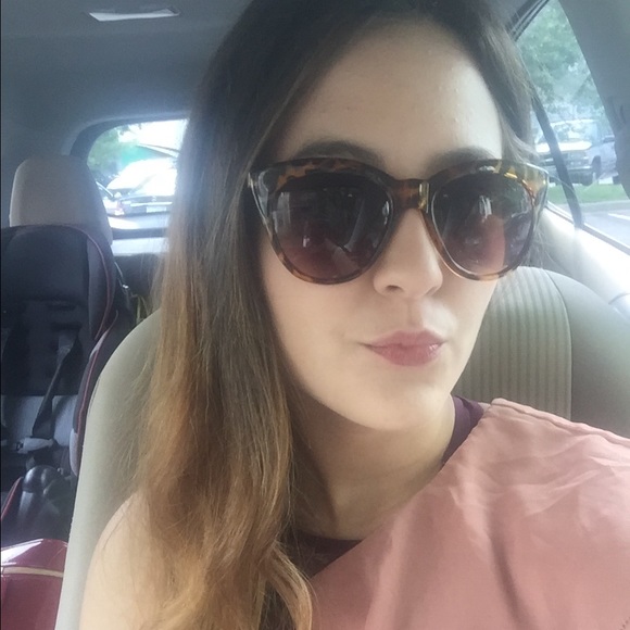 Meet your Posher, Mariany