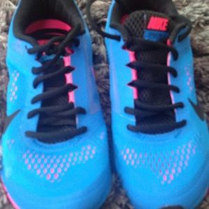 Nike Zoom Structure +17