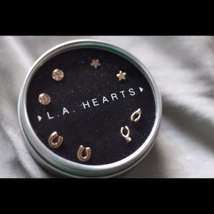 NEW LA HEARTS earring set