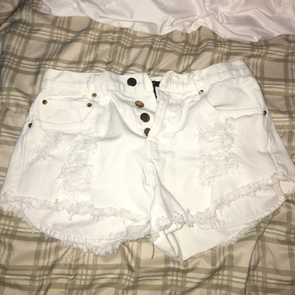 White high waisted shorts