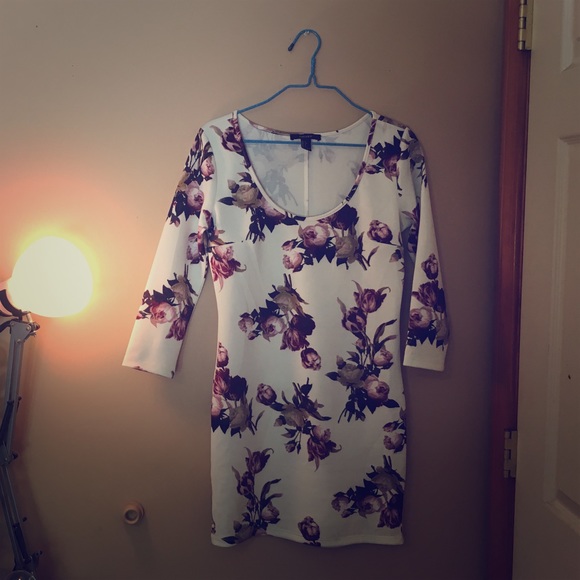 Floral print, Forever 21, Long Sleeved Dress - Picture 1 of 4