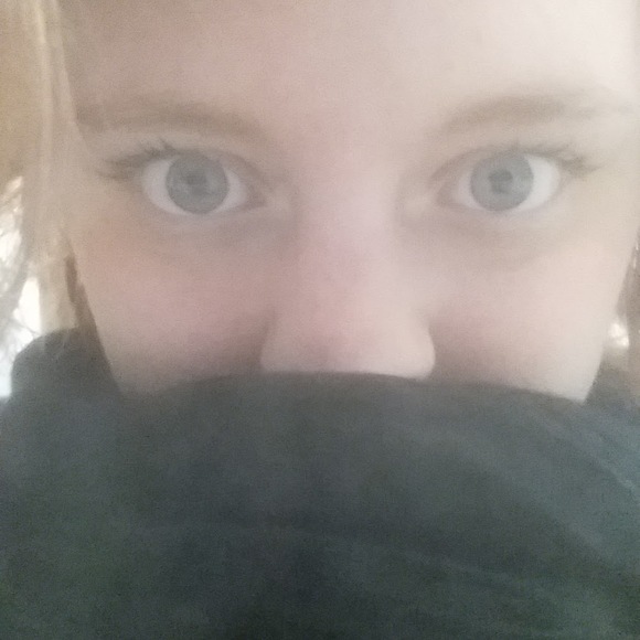 Meet your Posher, Lola - Picture 1 of 1