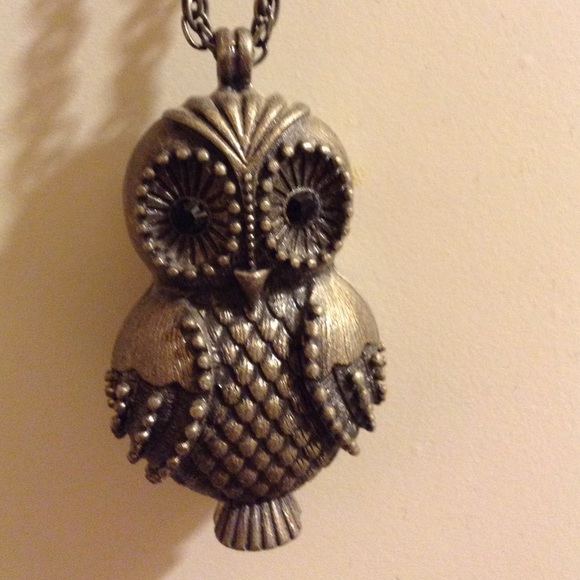 Long grey owl necklace