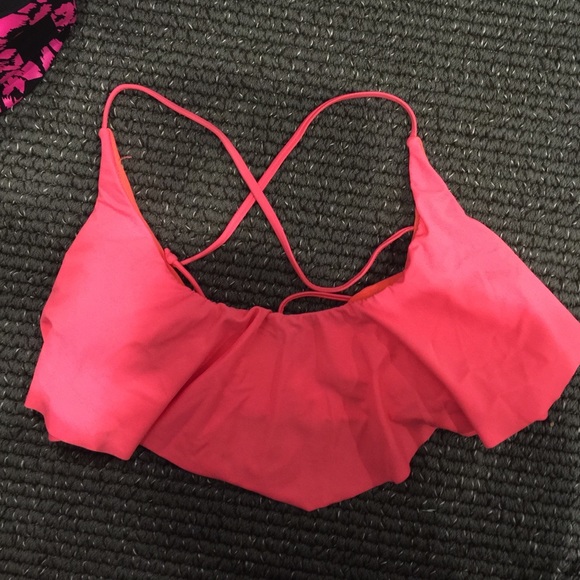🚨DONATED🚨Xhilaration Bathing Suit Top - Picture 1 of 1