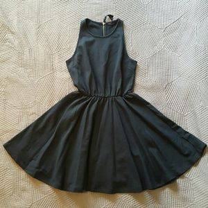 Gap flared dress in dark green