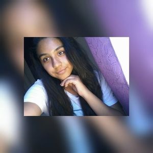 Meet your Posher, Yesica