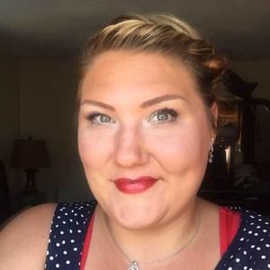 Meet your Posher, Janelle