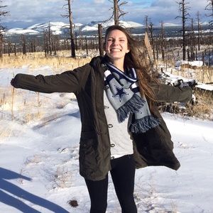 Meet your Posher, Brittney