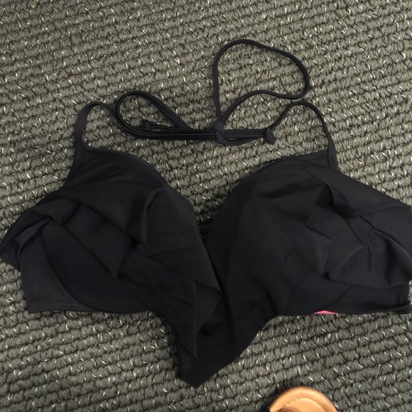 🚫❌⭕️SOLD ON Ⓜ️⭕️🚫❌Victoria Secret PINK Swim Top