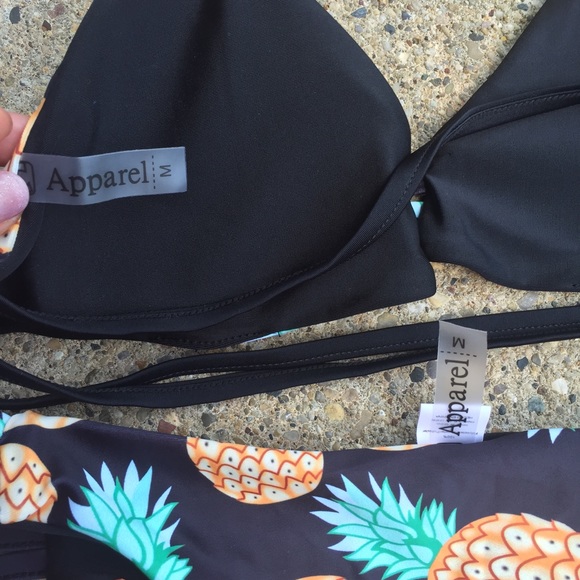 Bikini Set - Picture 4 of 4