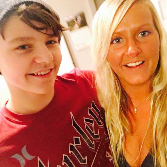 Meet your Posher, Melissa - Picture 1 of 1