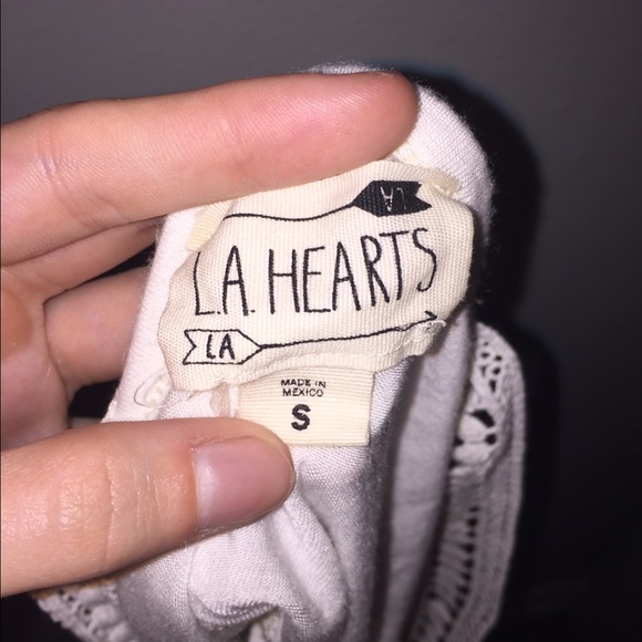 White tank - Picture 3 of 3