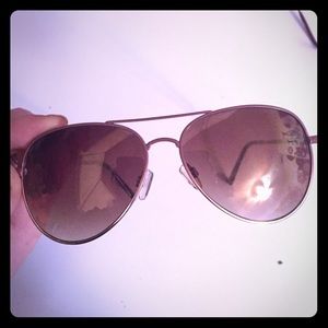 Steve Madden aviator sunglasses gold rose maroon