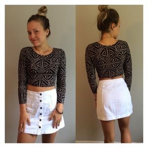 F21 TRIBAL CROP TOP