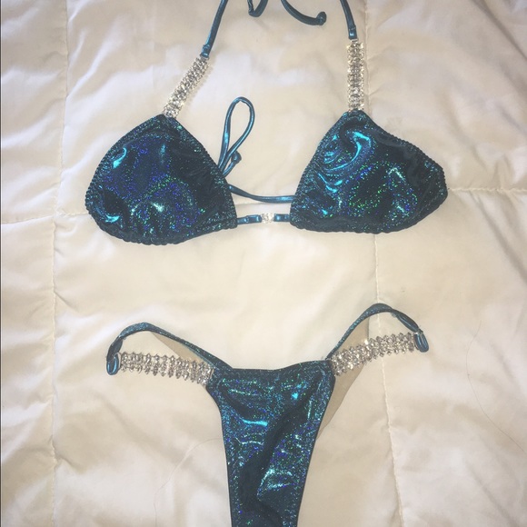 Ravish sands, did no fit. Never worn !