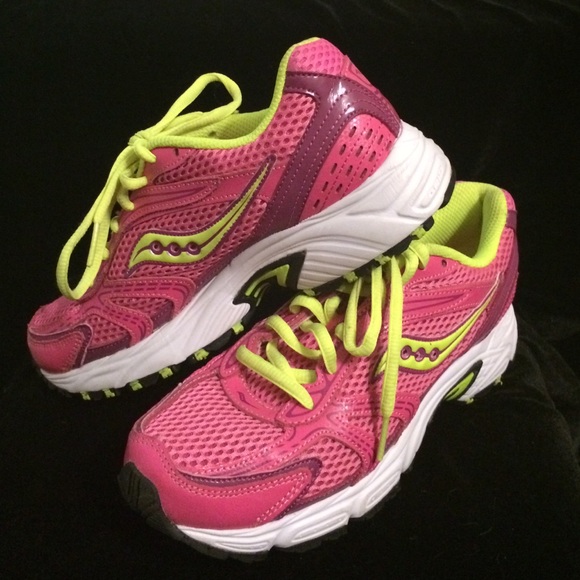 Saucony Oasis Trainers (Size 6.5)