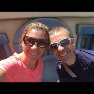 Meet your Posher, Casey