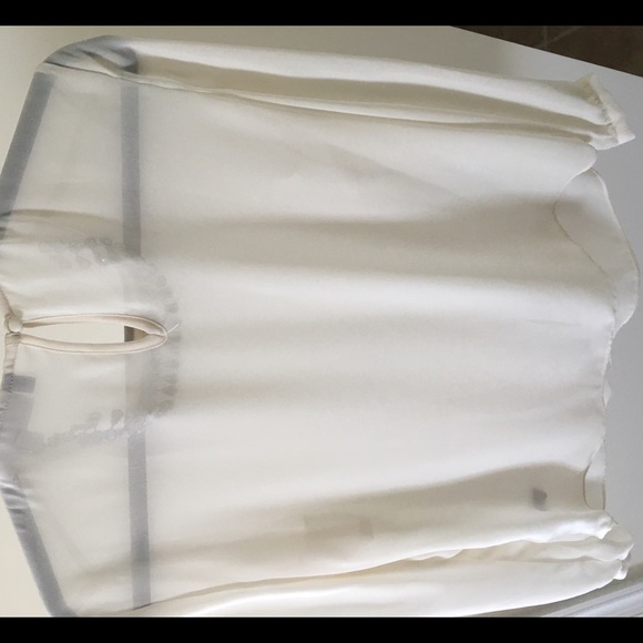 JLO dressy top with embellishments & cold shoulder - Picture 3 of 4