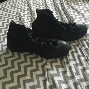 Hi-top converse