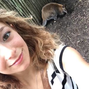 Meet your Posher, Aly