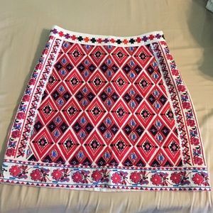 Never worn size small skirt