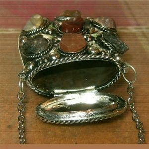 GEMSTONE POISON LOCKET