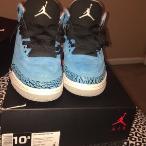 Air Jordan retro 3's power blue