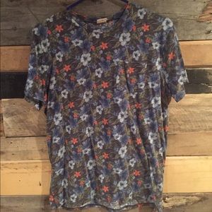 Hollister L tee shirt