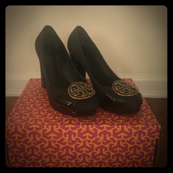 Tory Burch Stevie-Raffia/Patent Heels