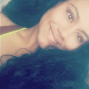 Meet your Posher, Sariah