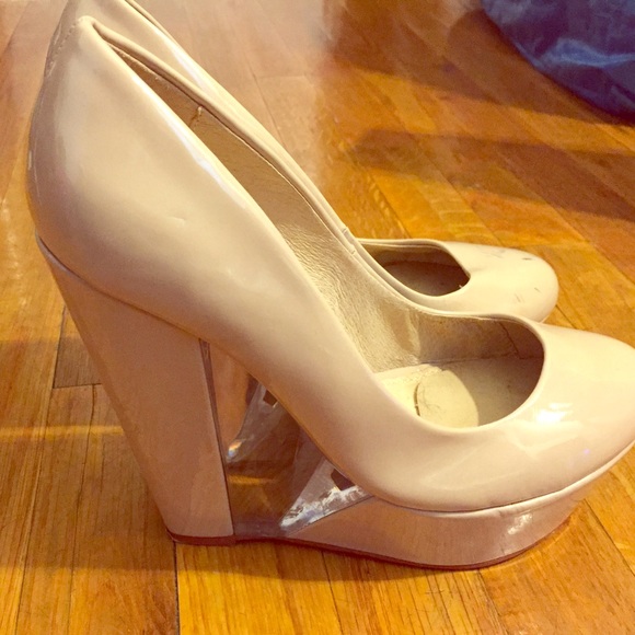 Aldo Beige Wedge Heels size 9 - Picture 1 of 4