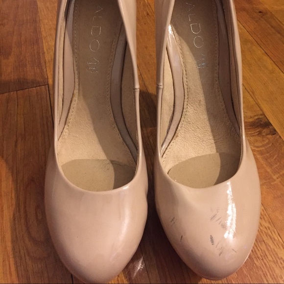 Aldo Beige Wedge Heels size 9 - Picture 4 of 4