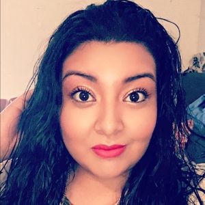 Meet your Posher, Jasmine