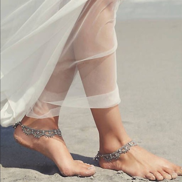 Free People Jewelry - Free People Raindrops Anklets NWT.