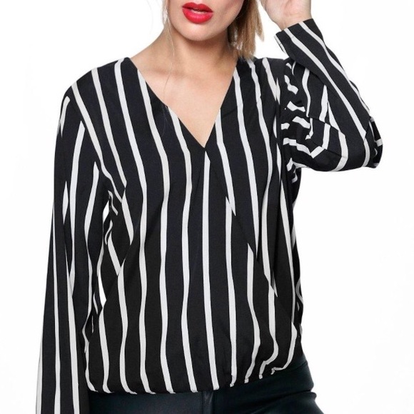 Boohoo Tops - Boohoo Plus Top