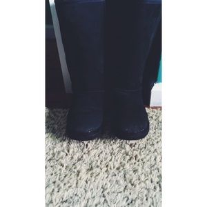 Tall black Uggs