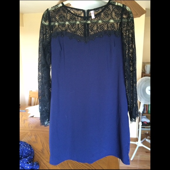 Long Sleeve Dark Blue Mini Dress Lace Sleeves - Picture 1 of 4