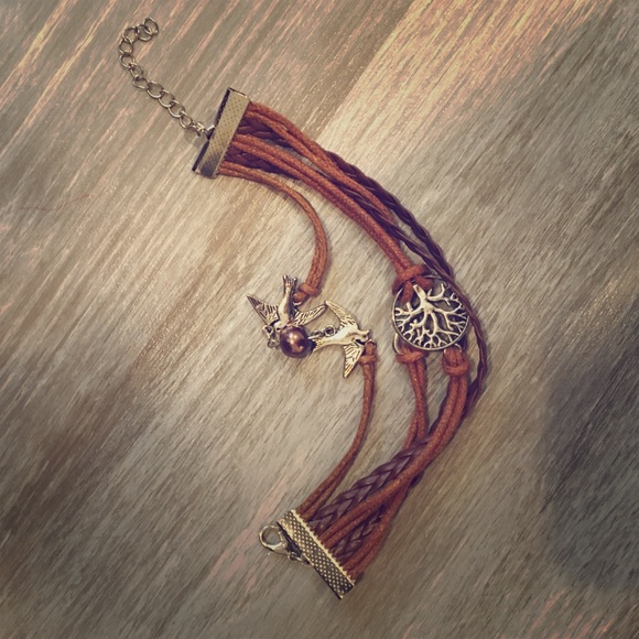 Bracelet