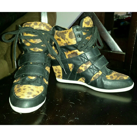 Wedge sneakers leopard print and faux leather - Picture 2 of 4