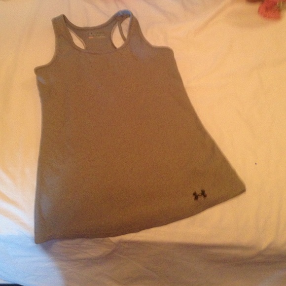 Grey medium under armour tank top