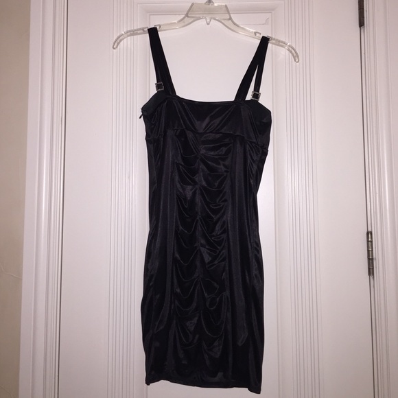 Elegant Black Formal Dress💟 - Picture 2 of 4