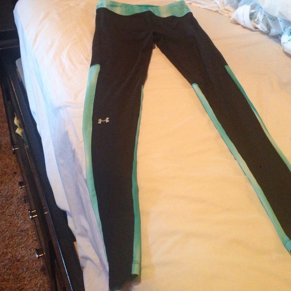 Black and blue small under aurmour pants