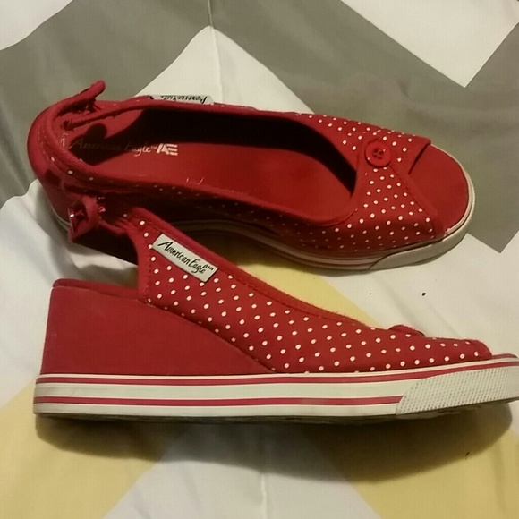 Red sandles - Picture 2 of 2