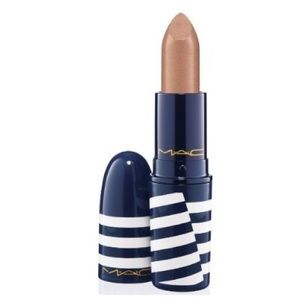 MAC To Catch a Sailor Lipstick